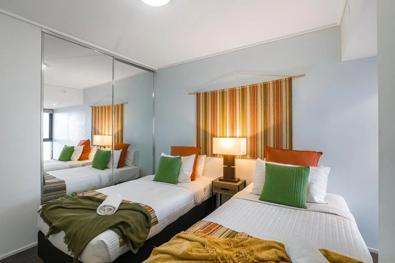 African Escape On Level 38 - Balcony With Views Brisbane
